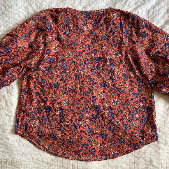Universal Thread Floral Top | Red floral | Size Large | Puff Sleeve - Picture 7 of 8